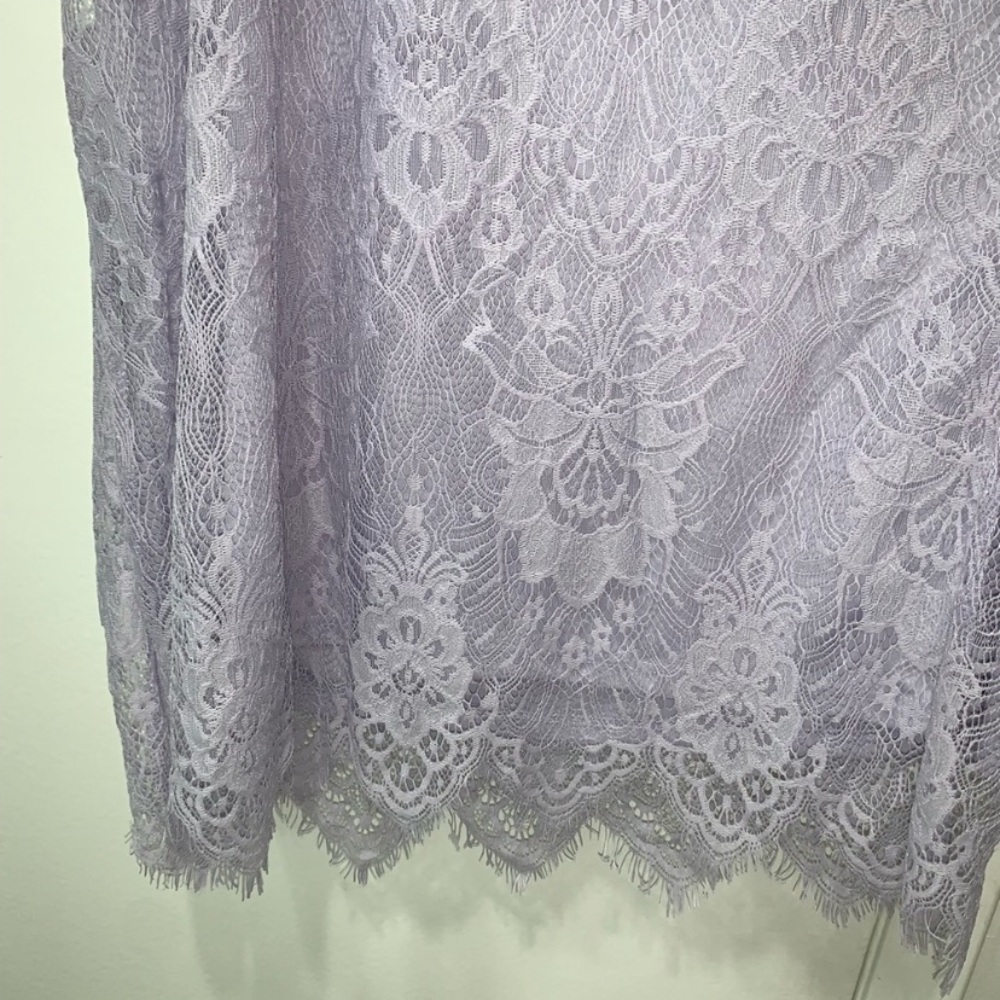 SOLD Light lavender lace detail high neck top size small
(paper + tee) - Picture 6 of 16